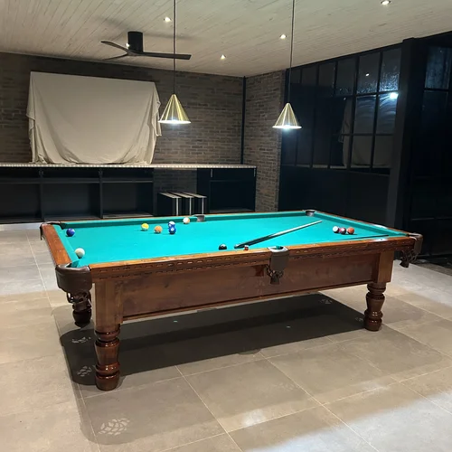 Mesa profesional modelo Bogotá  1/2 match 280x153 mts